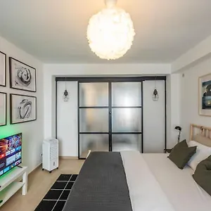 Superb 3 Bedroom & 3 Bathroom Duplex In Centre Bruselas